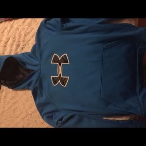 Under Armour Hoodie, like new!